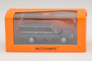 Volvo 240 GL Break Albastru Închis Maxichamps 1:43 940171412 Metal - imaginea 5 din 5