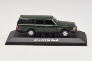 Volvo 240 GL Break Verde Închis Maxichamps 1:43 940171411 Metal