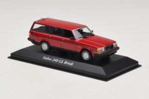 Volvo 240 GL Break Roșu Maxichamps 1:43 940171410 Metal - imaginea 3 din 5