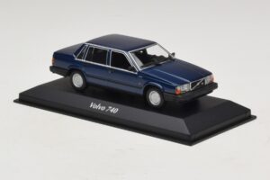Volvo 740 Dark Blue Metallic Maxichamps 1:43 940171701 Metal - imaginea 3 din 5