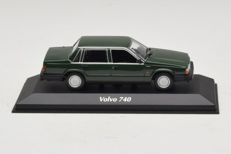 Volvo 740 Verde Închis Maxichamps 1:43 940171700 Metal